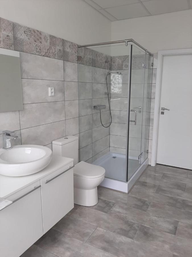 Zluty Apartman A6 V Chomutove Apartment Bagian luar foto
